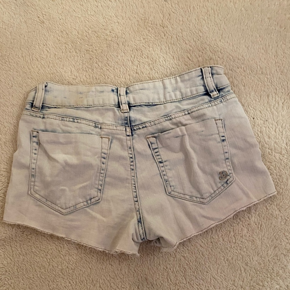 Shorts - Picture 2 of 2